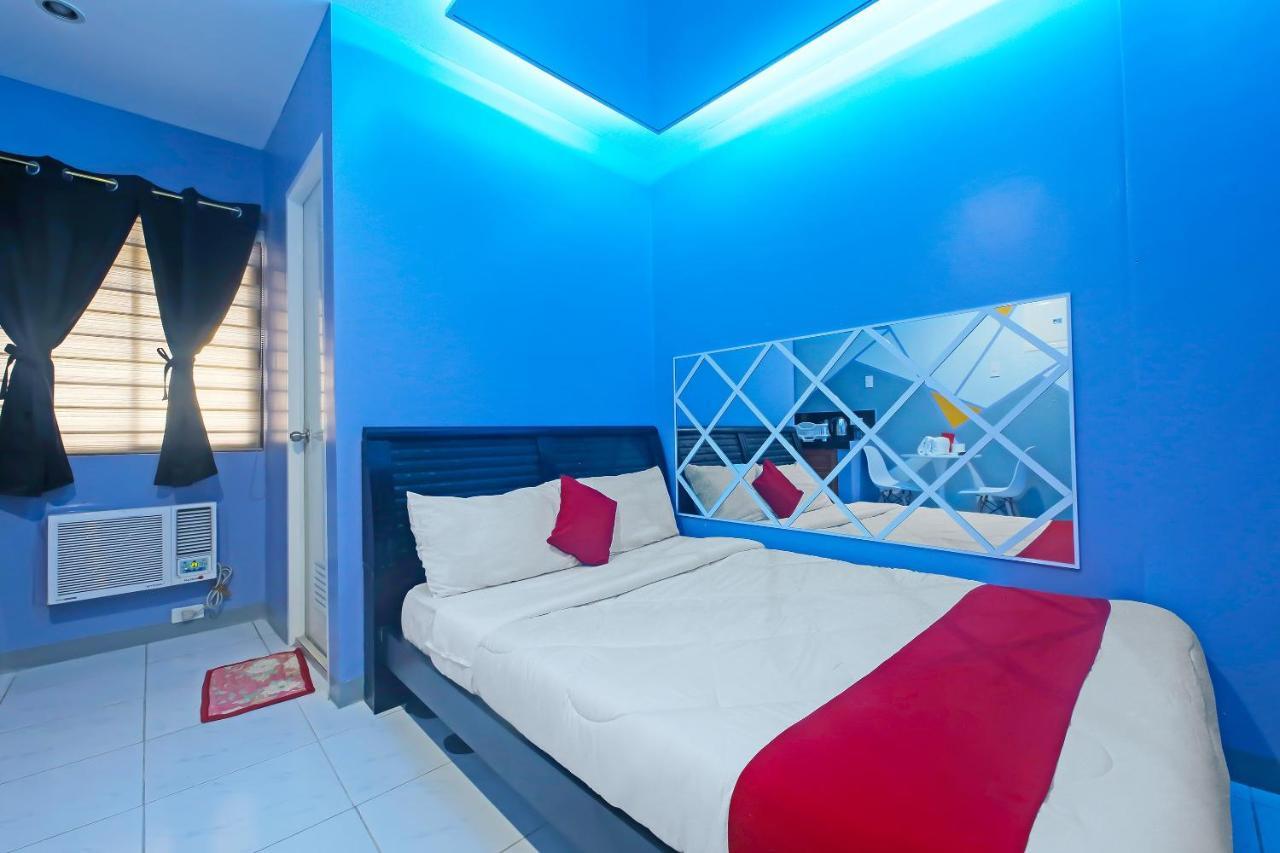 Oyo 896 Silverio Suites Manila Exteriér fotografie